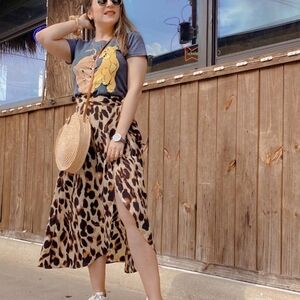 Chic Asymmetrical Leopard Print Skirt